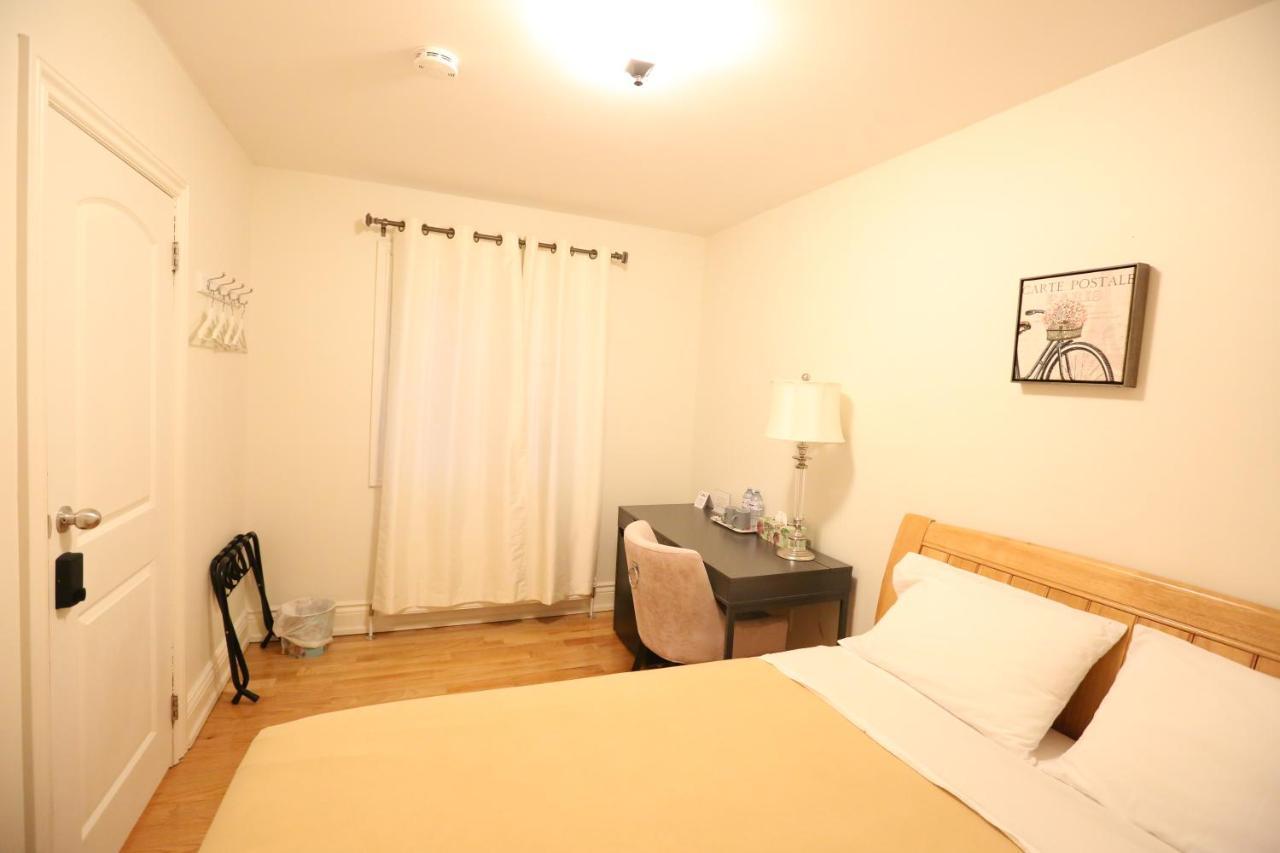 Ya Hua Pei Hotel Toronto Bagian luar foto