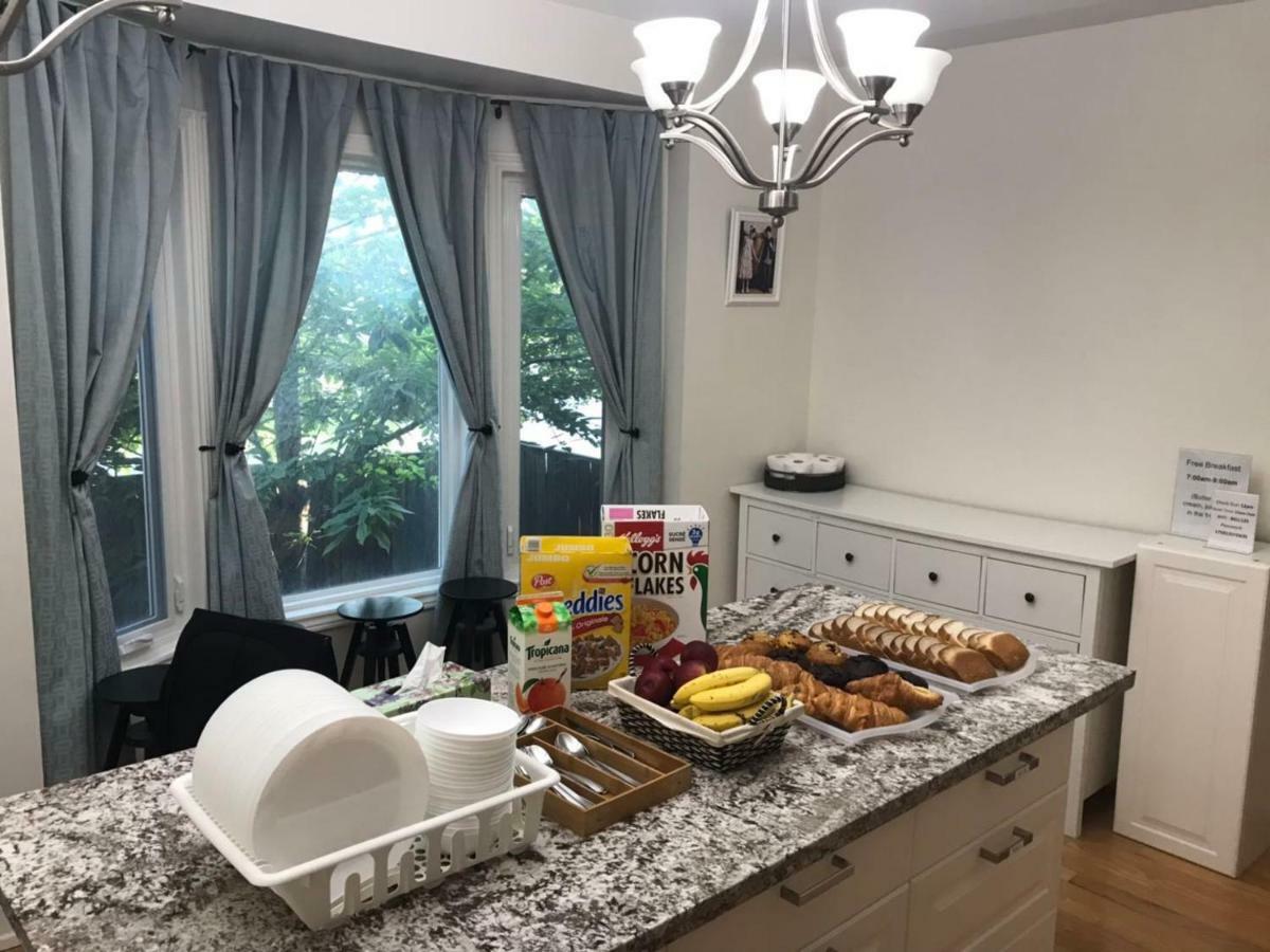 Ya Hua Pei Hotel Toronto Bagian luar foto