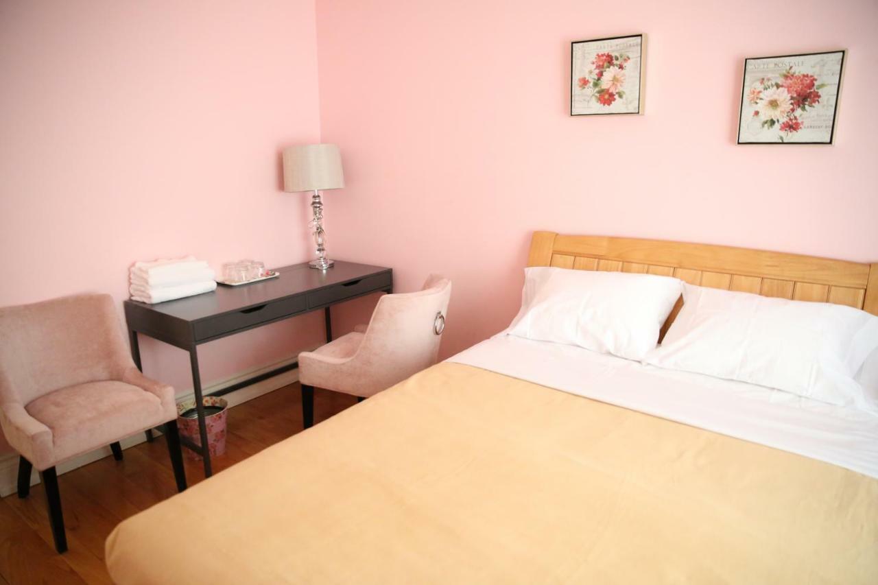 Ya Hua Pei Hotel Toronto Bagian luar foto